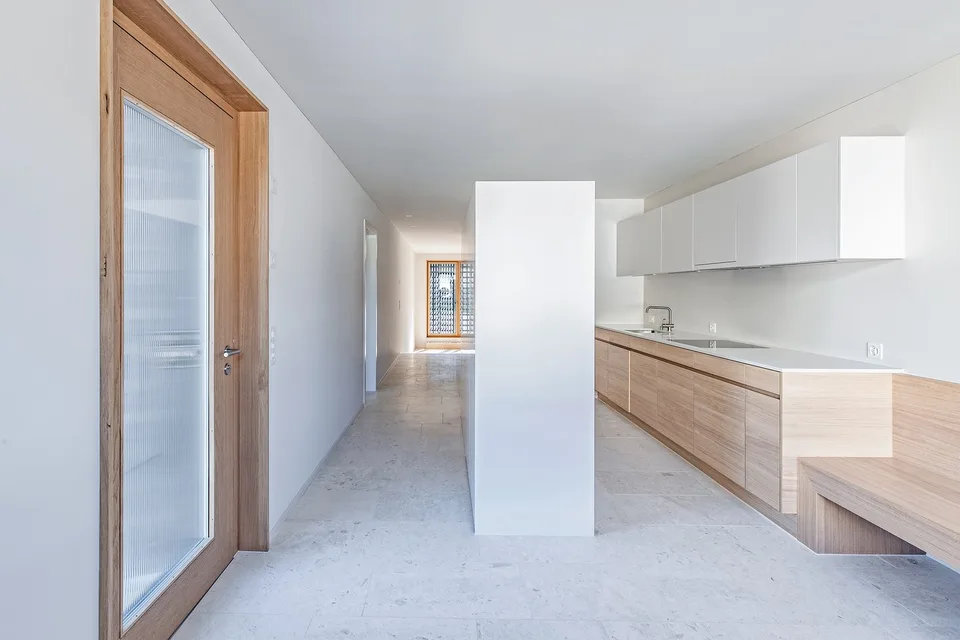 Maison mitoyenne moderne dans un style de ferme charmant – au cœur de Maur – photo 3 sur 9