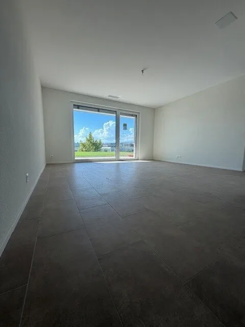 Zu vermieten 3.5 Zimmer mit Garten/Terrasse in Bussigny – Foto 5 von 9