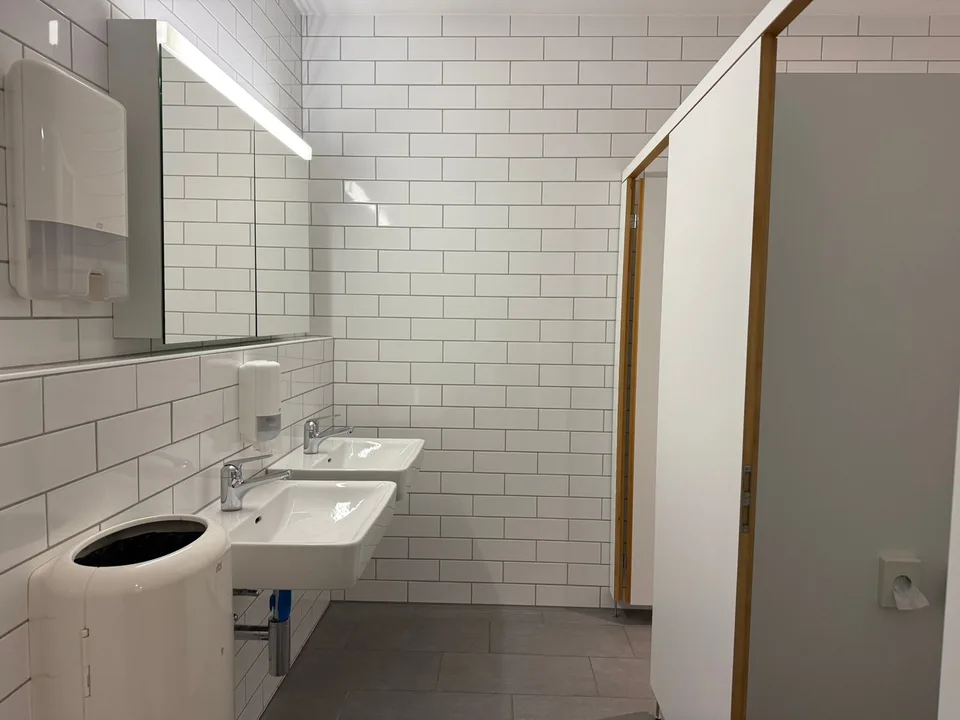 Espace commercial/bureaux spacieux dans un emplacement central à Pfäffikon SZ – photo 12 sur 15