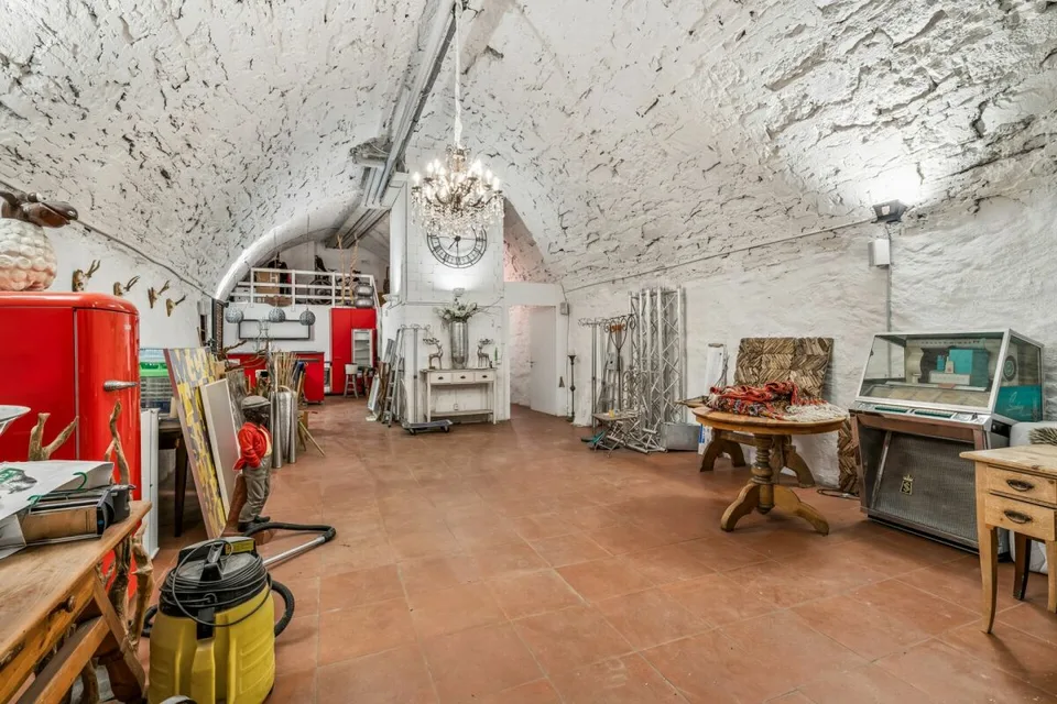 Traditionelle Wohn- und Gewerbeliegenschaft in der Schaffhauser Altstadt – Foto 12 von 15