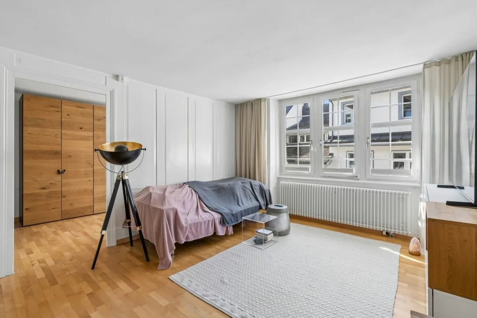 Traditionelle Wohn- und Gewerbeliegenschaft in der Schaffhauser Altstadt – Foto 10 von 15