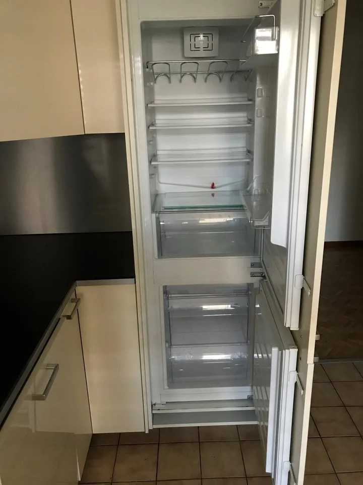 GERÄUMIGES 4.5-ZIMMER-WOHNUNG MIT TERRASSE IN IDEALER LAGE IN CH-CONTHEY / MALOC-IMMO – Foto 9 von 12