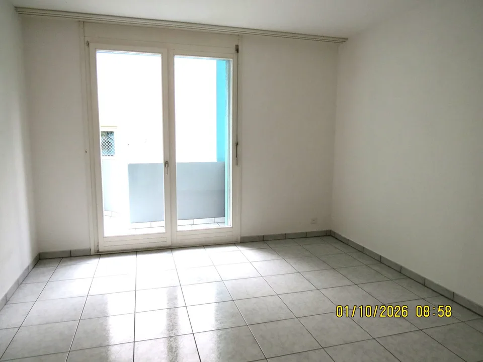 Apartment with terrace of 3.5 rooms in Melano – Available immediately – photo 4 of 7