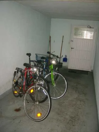 3 1/2 Zimmerwohnung; sonnig, ruhig und hell – Foto 14 von 17