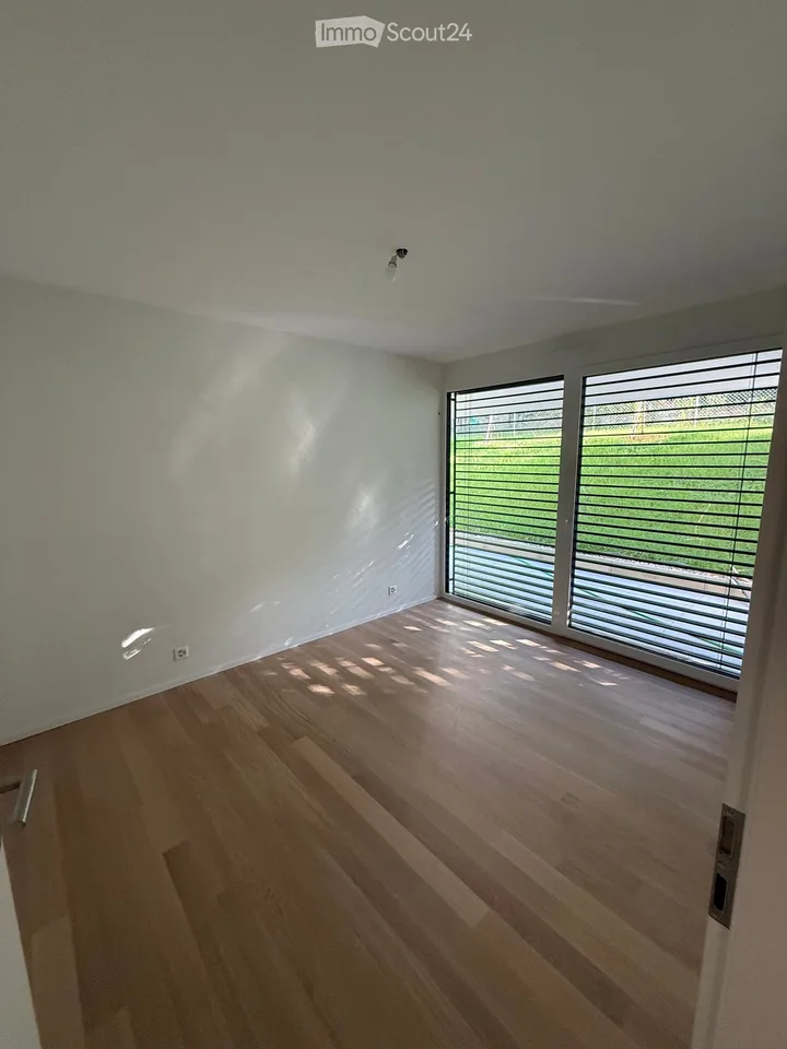 Zu vermieten groß - 2.5 Zimmer neu mit Garten in der Nähe des Bahnhofs – Foto 3 von 5