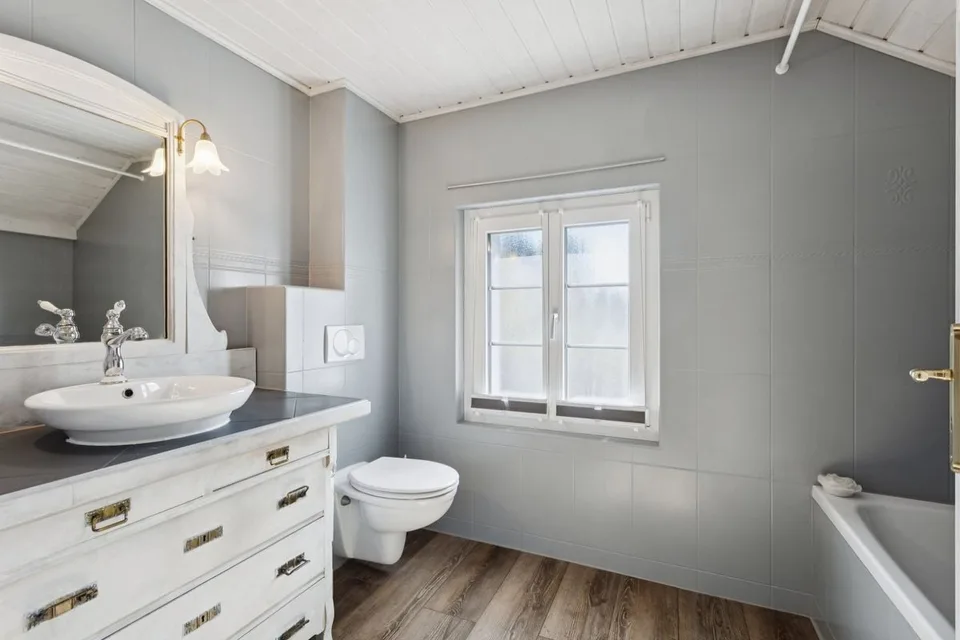 Charming renovated character house – photo 7 of 11