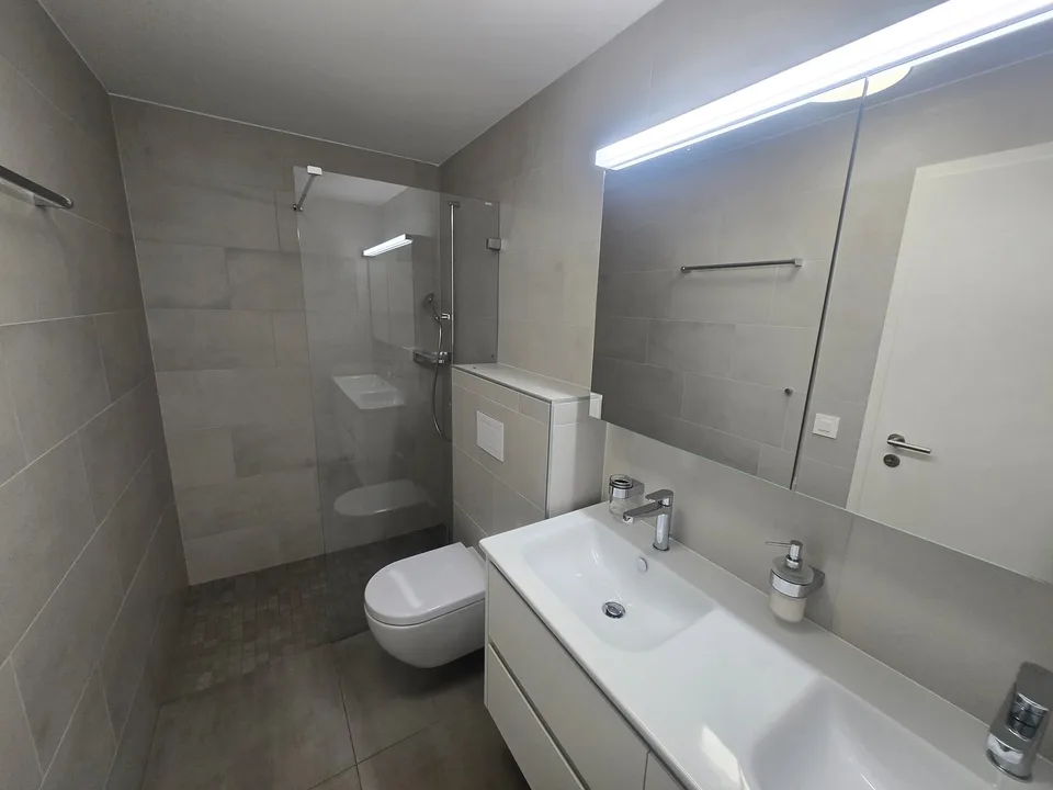Moderne Villa in einer ruhigen Gegend von Grimisuat – Foto 12 von 21