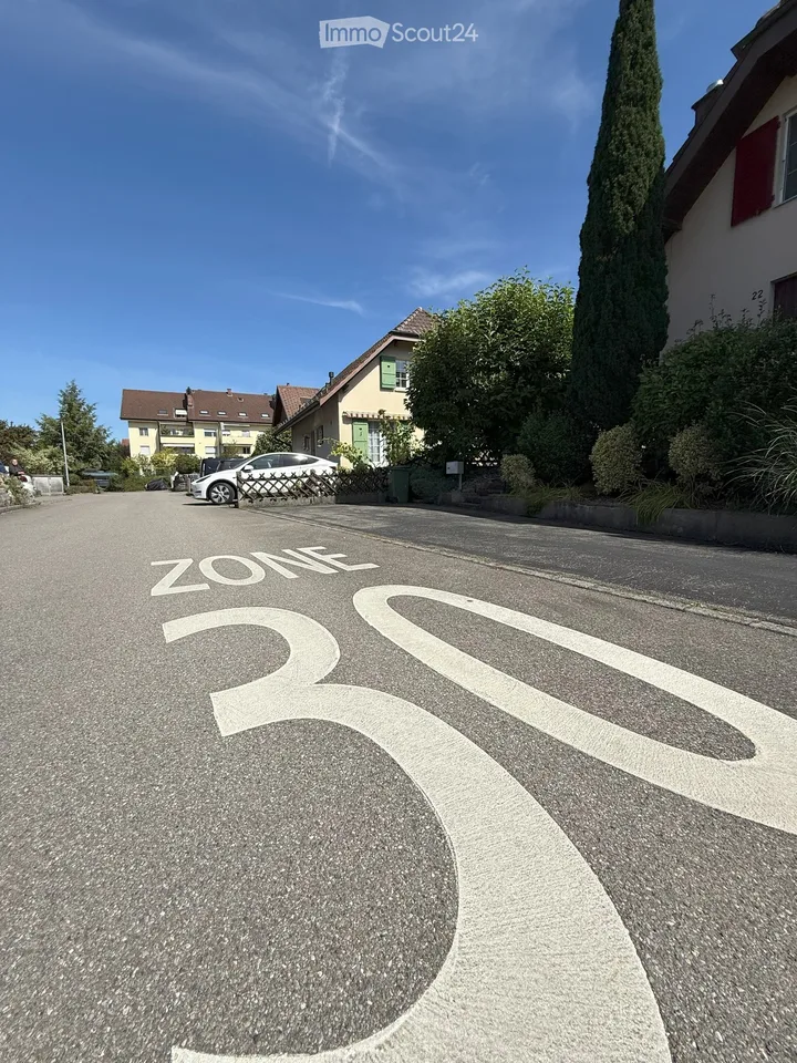 Casa familiare affascinante di 5,5 locali a Schwadernau – disponibile immediatamente! – foto 8 di 30