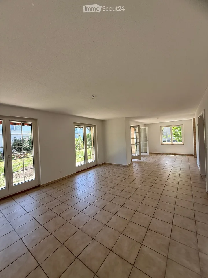 Casa familiare affascinante di 5,5 locali a Schwadernau – disponibile immediatamente! – foto 21 di 30