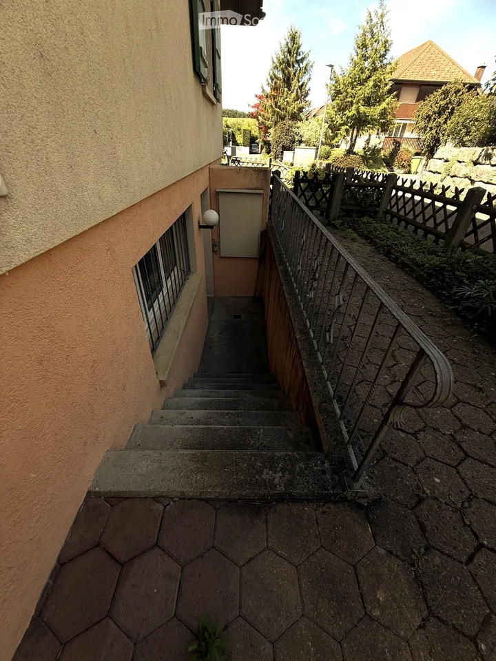 Casa familiare affascinante di 5,5 locali a Schwadernau – disponibile immediatamente! – foto 6 di 30