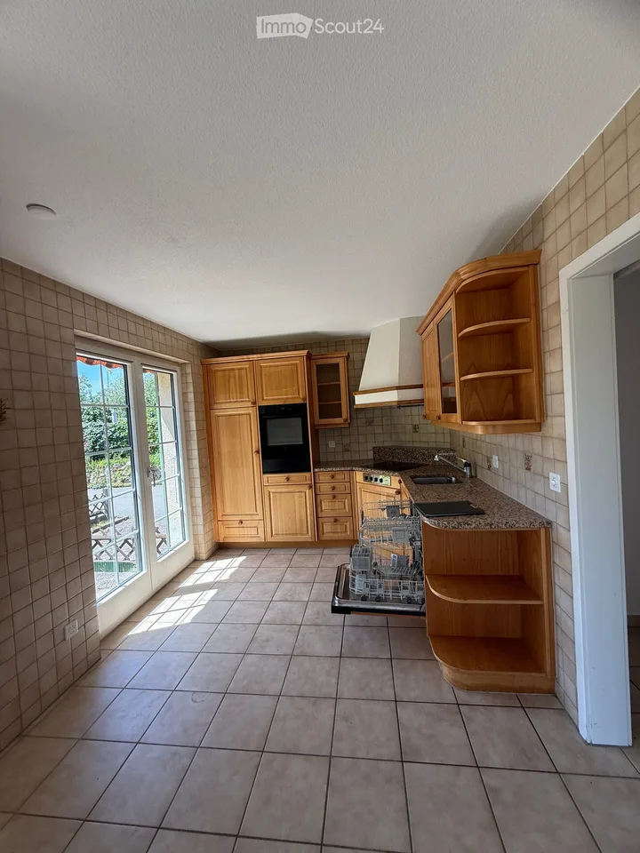 Casa familiare affascinante di 5,5 locali a Schwadernau – disponibile immediatamente! – foto 15 di 30