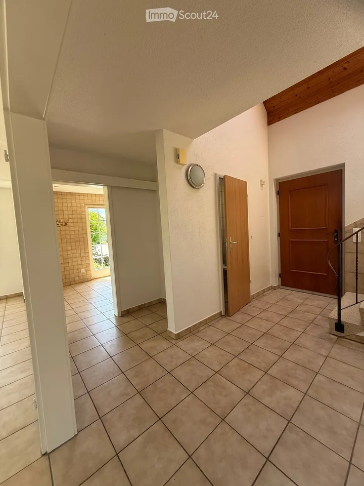 Casa familiare affascinante di 5,5 locali a Schwadernau – disponibile immediatamente! – foto 13 di 30