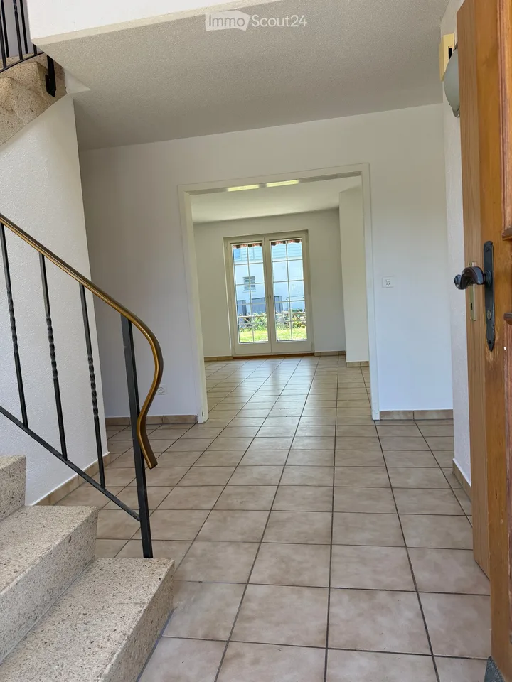 Casa familiare affascinante di 5,5 locali a Schwadernau – disponibile immediatamente! – foto 12 di 30