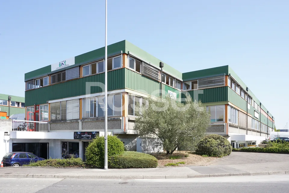 Bureaux d'env. 136 m² au 1er étage – foto 2 di 2