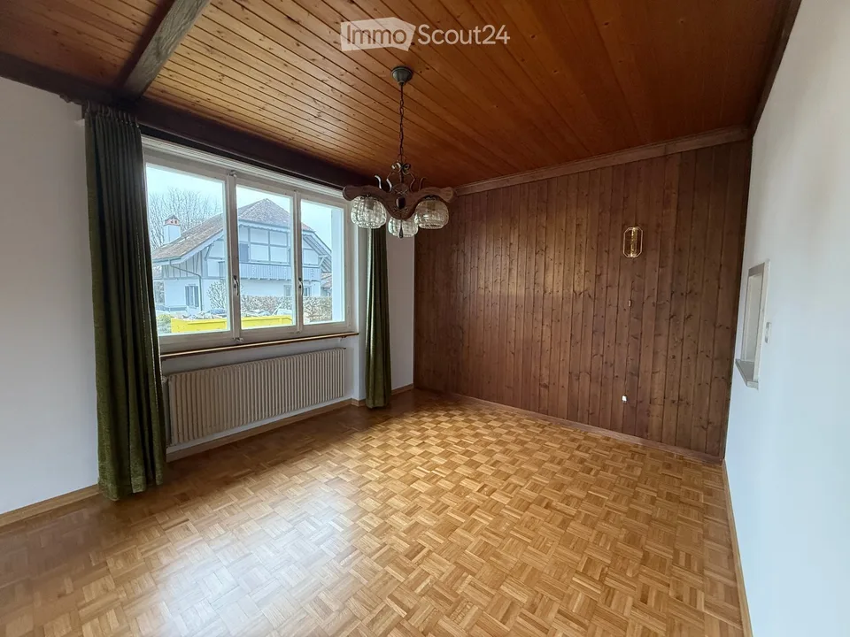 Casa familiare affascinante di 5,5 locali con 948 m2 compreso giardino a Schwadernau - disponibile immediatamente – foto 13 di 30
