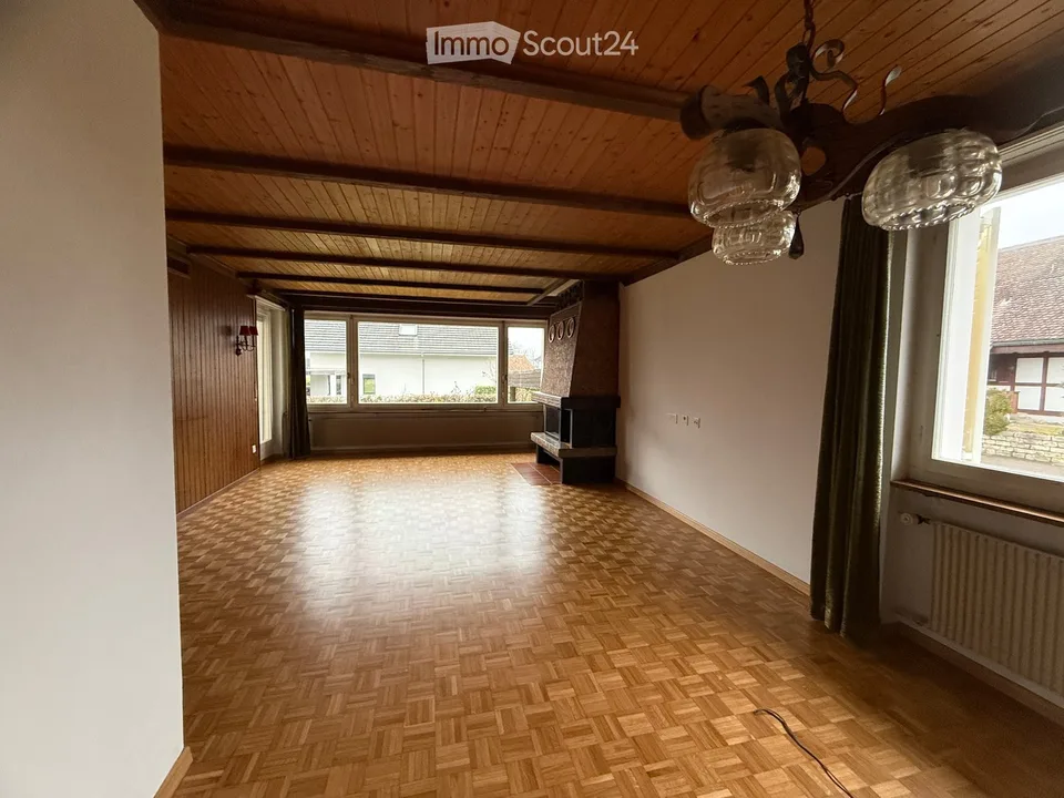 Casa familiare affascinante di 5,5 locali con 948 m2 compreso giardino a Schwadernau - disponibile immediatamente – foto 14 di 30