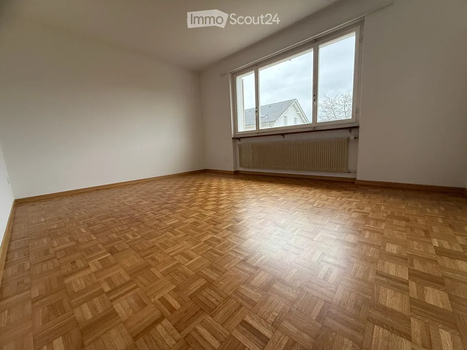 Casa familiare affascinante di 5,5 locali con 948 m2 compreso giardino a Schwadernau - disponibile immediatamente – foto 19 di 30