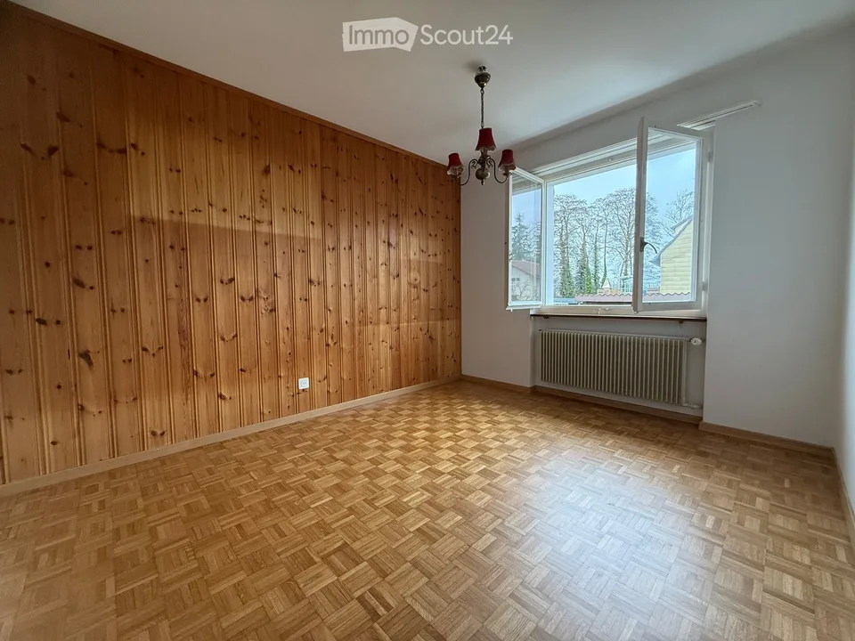 Casa familiare affascinante di 5,5 locali con 948 m2 compreso giardino a Schwadernau - disponibile immediatamente – foto 22 di 30