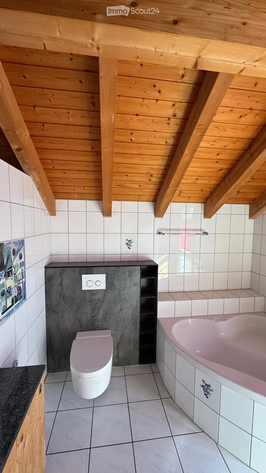 Freistehendes Einfamilienhaus mit Lift, im Nebelarmen Elfingen – Foto 4 von 10
