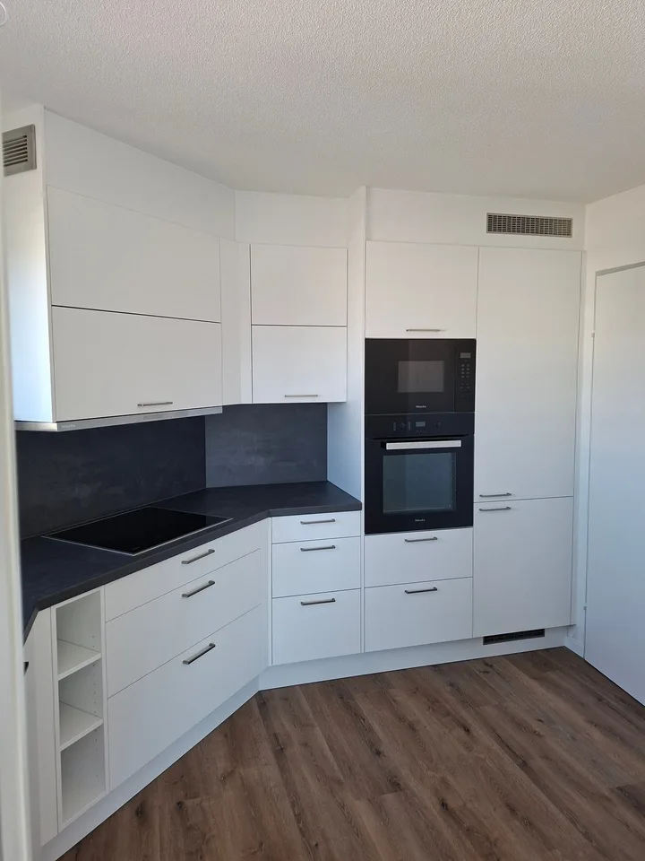 Moderne und frisch sanierte 3.5-Zimmerwohnung – Foto 3 von 10