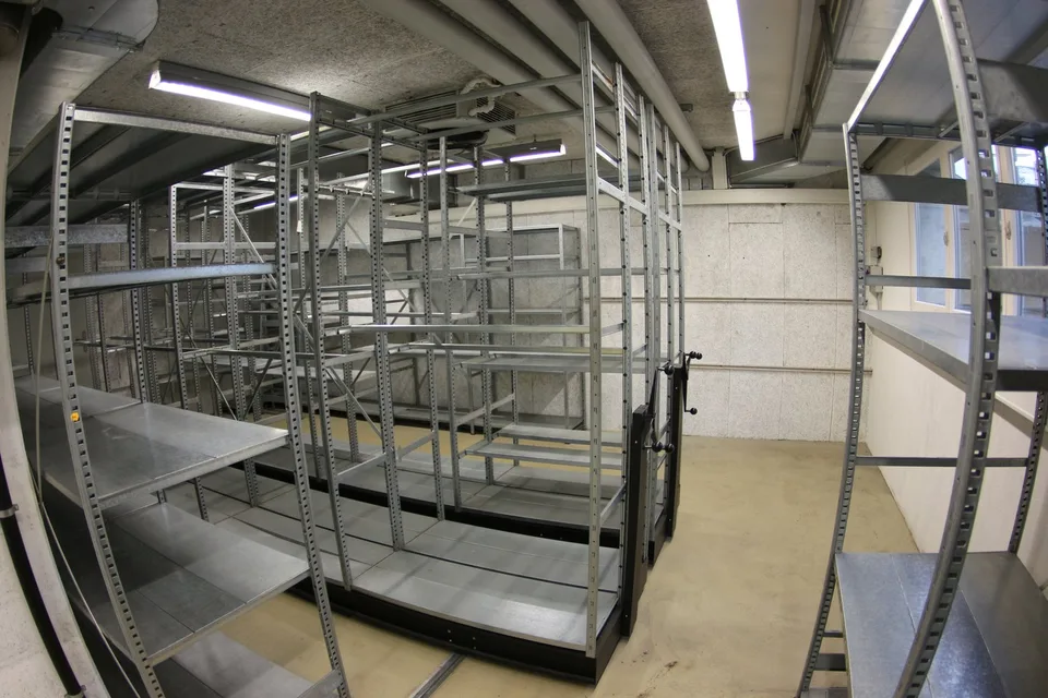 Officina - Studio - Magazzino - direttamente alla stazione di Lyss – foto 5 di 8