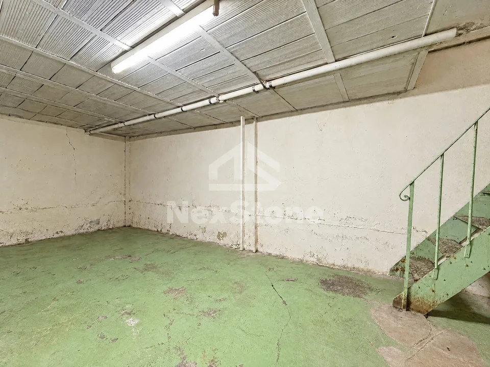 Locale commerciale di 105 m² con vetrina vicino alla stazione – foto 9 di 11