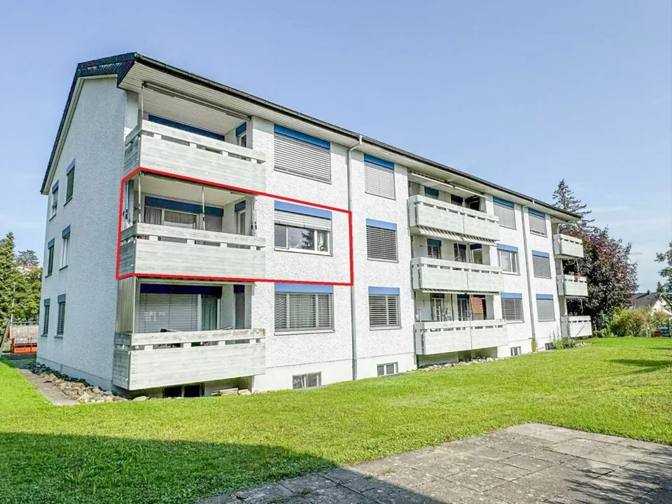 Appartement moderne rénové de 4,5 pièces avec vue dégagée – photo 10 sur 11