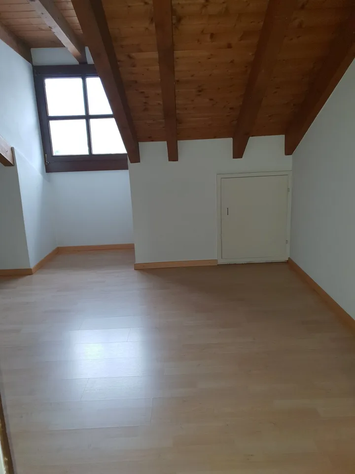 Helle 3-Zimmer-Wohnung mit Balkon im Zentrum von Ilanz – Foto 6 von 6