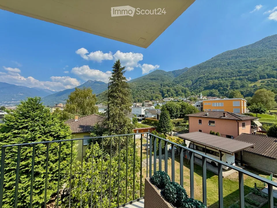 CADENAZZO - neu mit Waschküche und großem Terrassenbereich – Foto 2 von 2