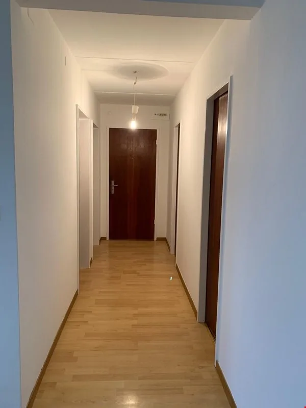 Schönes Apartment 79m2 mit 4,5 Zimmern im 1. Stock – Foto 3 von 7