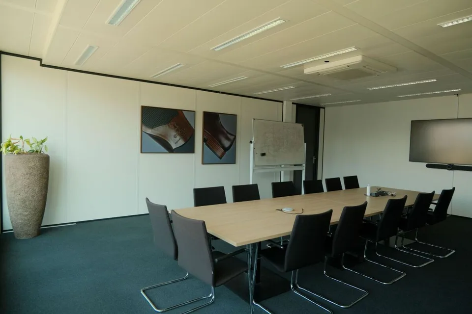 Hochwertig ausgebaute Büroflächen im Wirtschaftsraum Zug – Foto 4 von 13