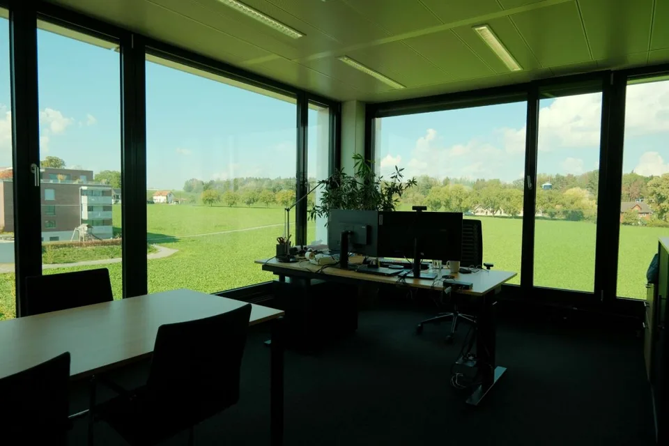 Hochwertig ausgebaute Büroflächen im Wirtschaftsraum Zug – Foto 6 von 13