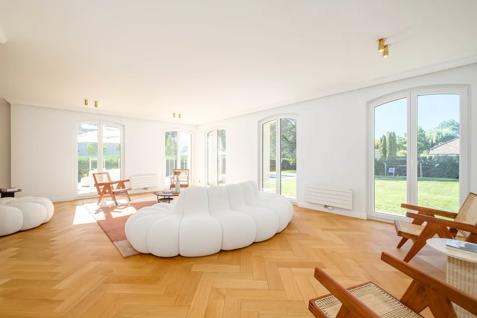 Co-esclusività – Cologny, villa ristrutturata 362 m², piscina, senza vista sul vicino – foto 5 di 15