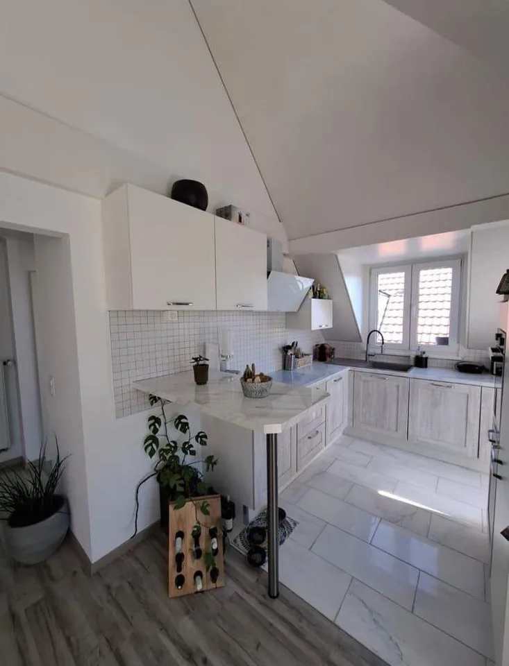 Appartamento duplex di 4.5 locali con vista, al 4° piano a La Chaux-de-Fonds – foto 2 di 7