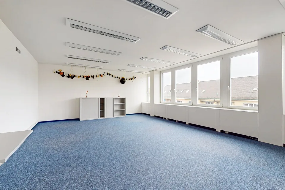 Votre nouvelle surface de pratique/bureau au centre de Kleinbasel, 5e étage – photo 8 sur 20