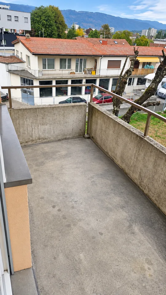 Charmante 2.5-Zimmer-Wohnung mit Balkon in Ipsach – Foto 7 von 8