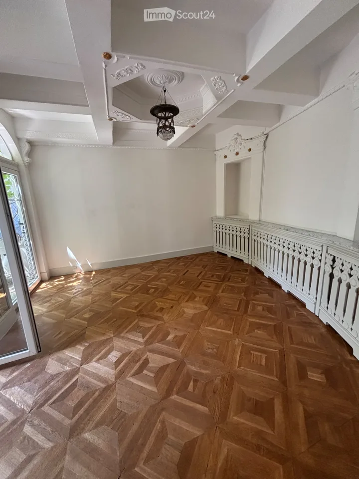 Gesucht: Einzieher für charmantes Apartment in Muralto – Foto 2 von 5