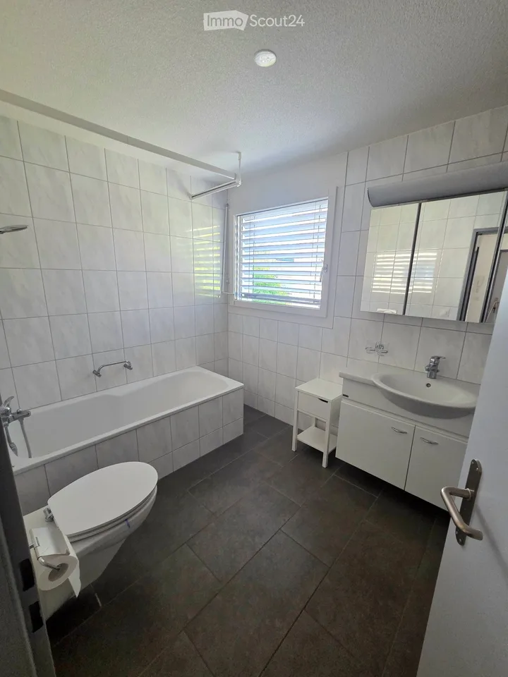 Sehr helle, gemütliche 3.5 Zimmer Wohnung – Foto 5 von 5