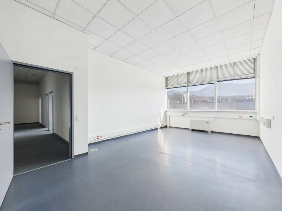 Große Gewerbeflächen von ca. 205 m² – Foto 3 von 7