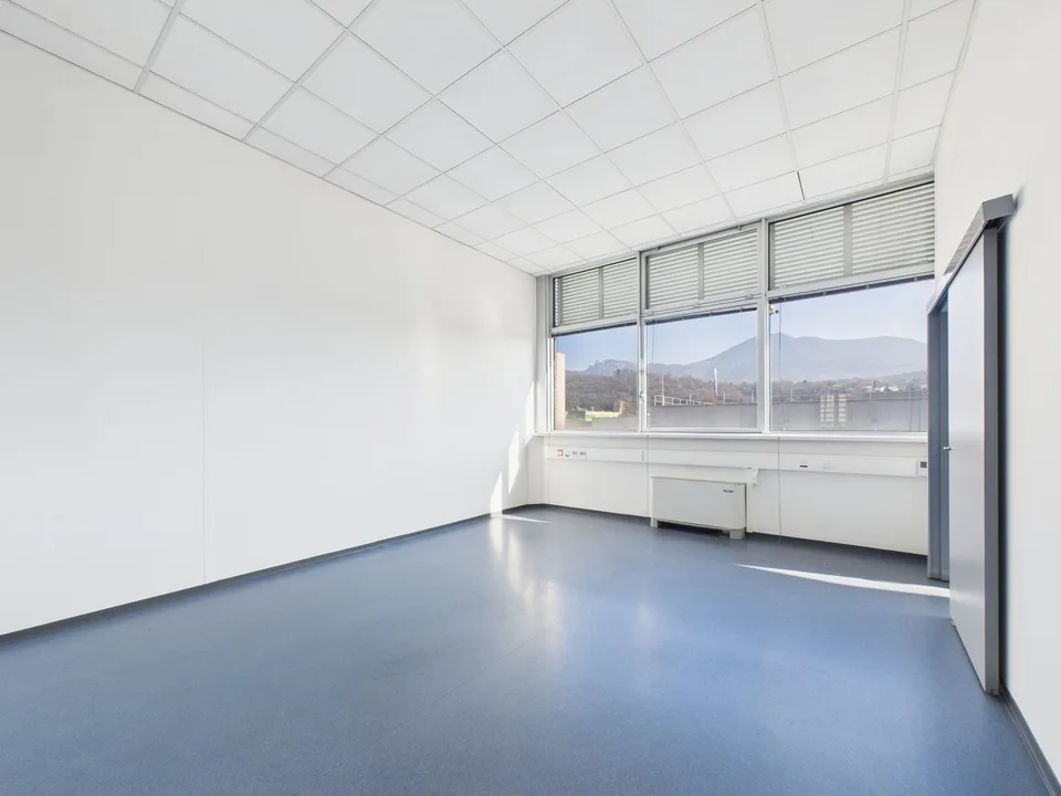 Große Gewerbeflächen von ca. 205 m² – Foto 5 von 7