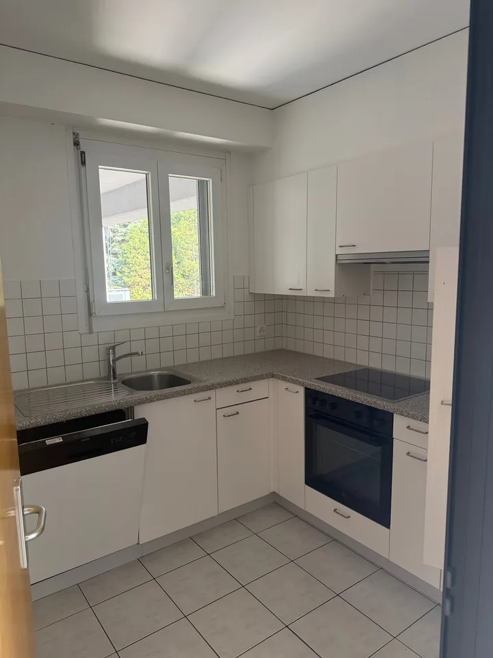 LAMONE - 4.5-ZIMMER-WOHNUNG ZU VERMIETEN – Foto 3 von 10