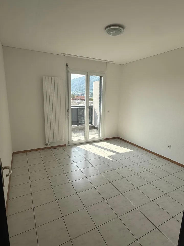 LAMONE - 4.5-ZIMMER-WOHNUNG ZU VERMIETEN – Foto 5 von 10