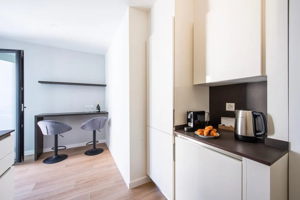 Flexibles Mietangebot ab 1 Monat - Möblierte 3,5-Zimmer-Wohnung mit Balkon und atemberaubendem Blick in Lugano – Foto 16 von 18