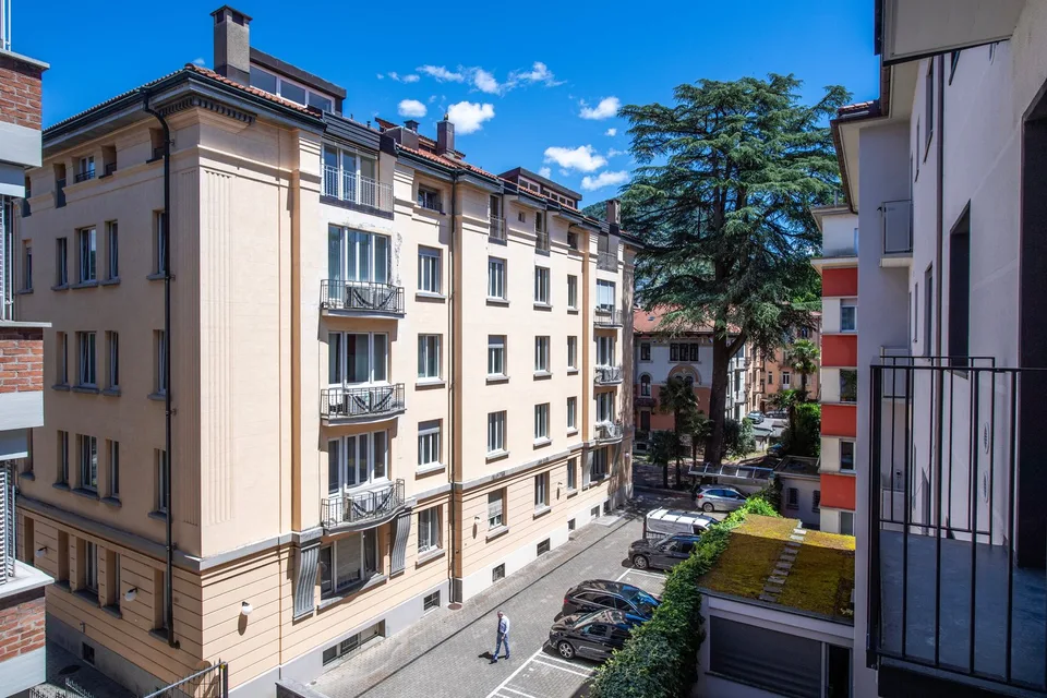 Flexibles Mietangebot ab 1 Monat - Möblierte 3,5-Zimmer-Wohnung mit Balkon und atemberaubendem Blick in Lugano – Foto 14 von 18