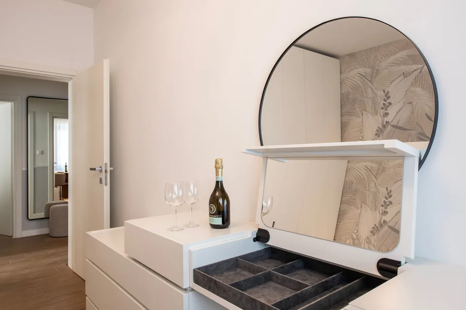 Flexibles Mietangebot ab 1 Monat - Möblierte 3,5-Zimmer-Wohnung mit Balkon und atemberaubendem Blick in Lugano – Foto 5 von 18