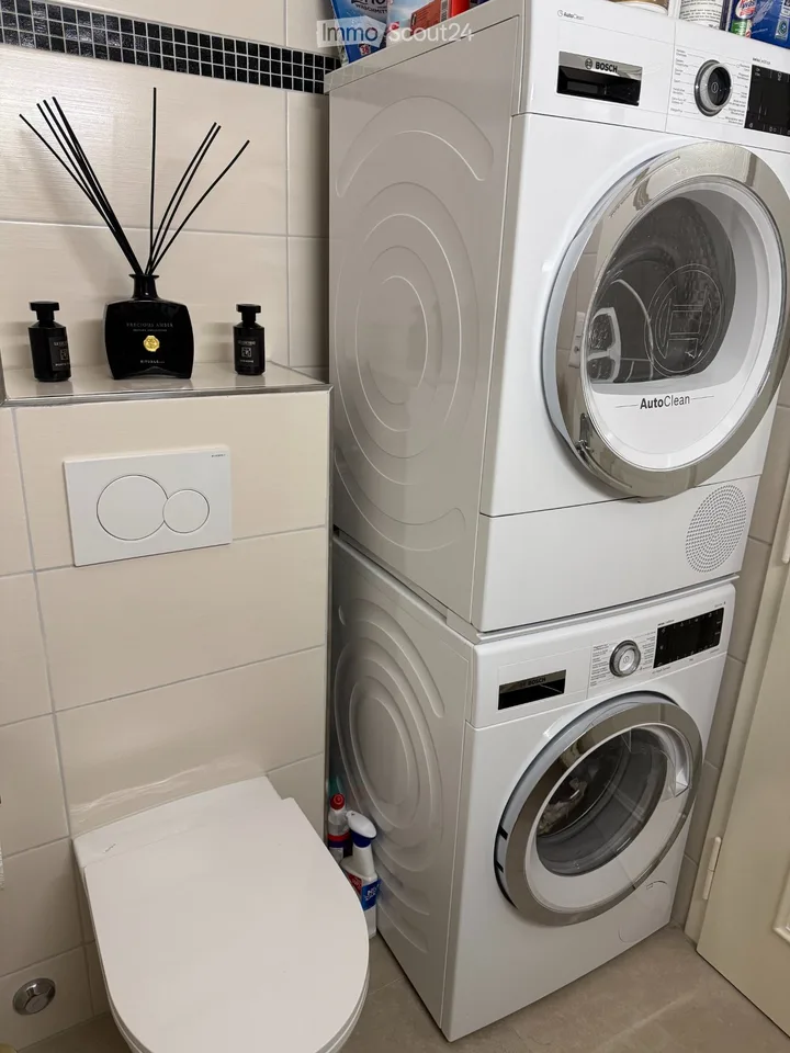3.5 - 4 Zimmer, ca. 100 m2 mitten in Biel,2 Bäder, Waschturm – Foto 2 von 5