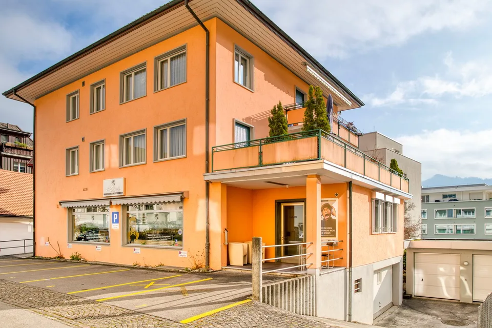 Modernes, möbliertes 2-Zimmer-Apartment in Hergiswil/NW zu vermieten – Foto 12 von 14