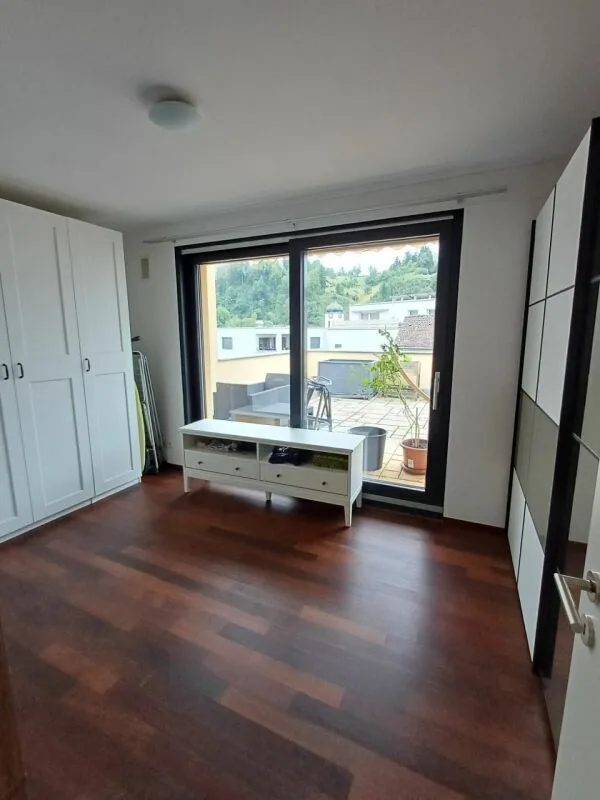 Grosszügige 4.5-Zimmer-Attikawohnung im Zentrum von Wolhusen – Foto 8 von 8