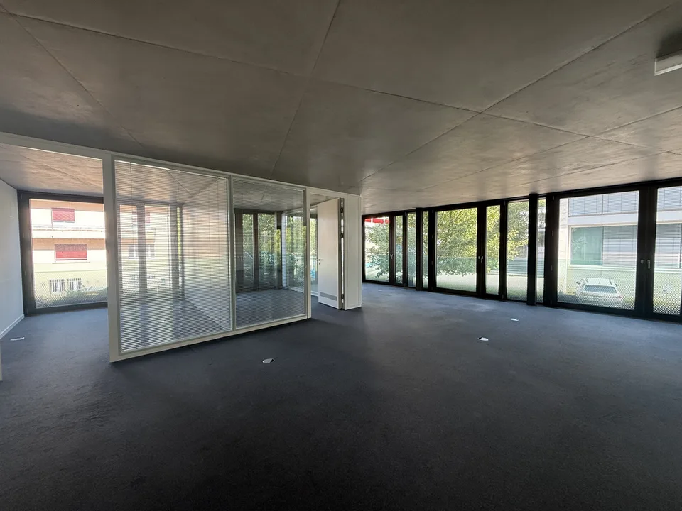BUREAU À LOUER – photo 4 sur 9