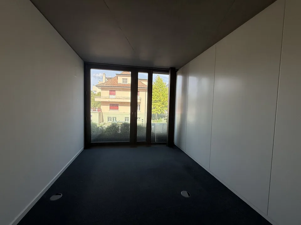 BUREAU À LOUER – photo 6 sur 9